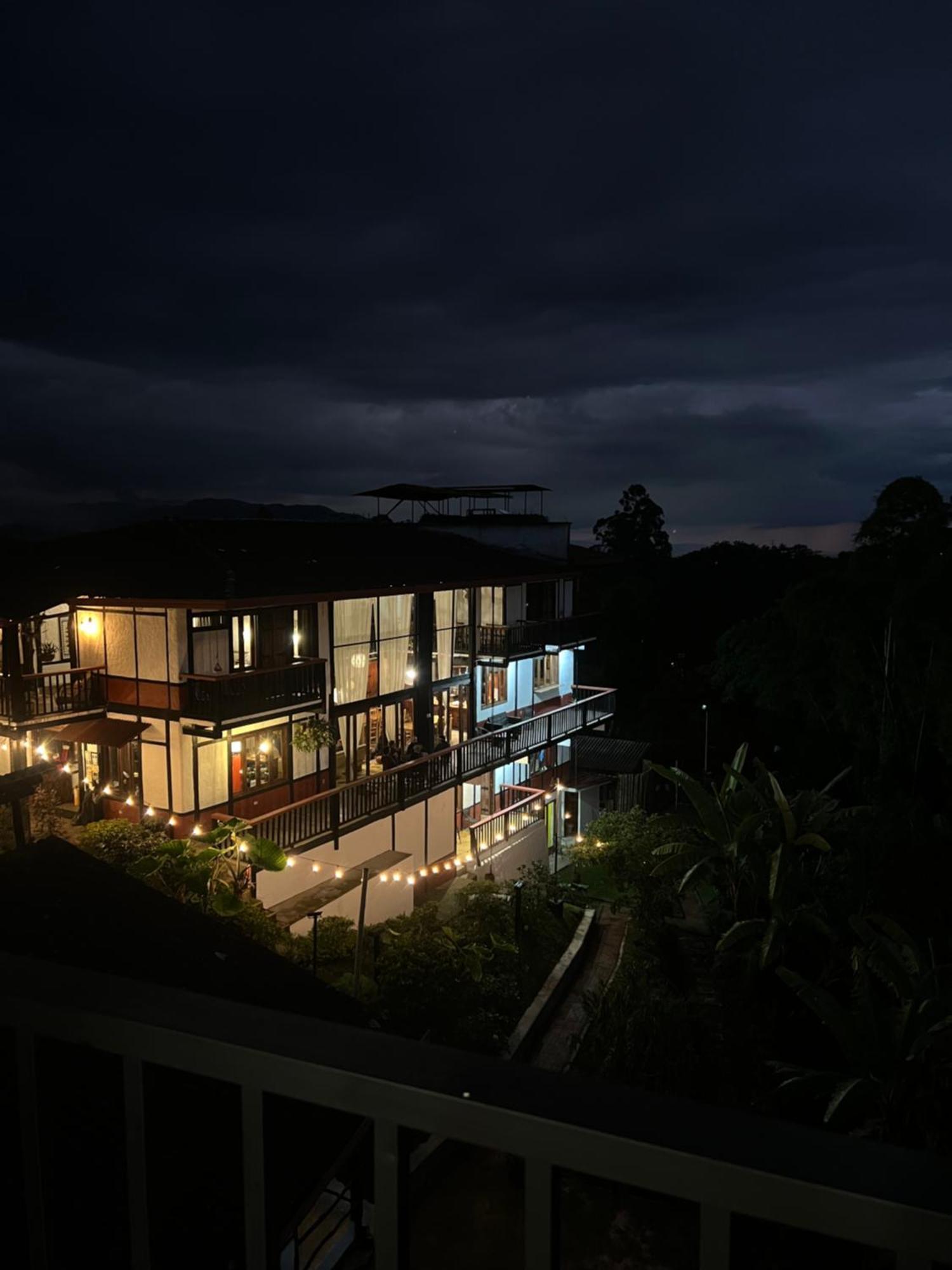Coffee Tree Boutique Hostel ซาเลนโต ภายนอก รูปภาพ